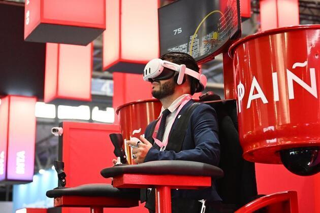 Xinhua Headlines: From connectivity to intelligence, global mobile industry showcases new wave of innovation