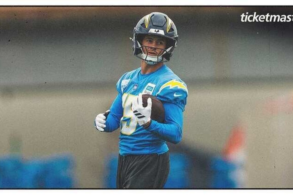3 Chargers Players to Watch Against Texans in Week 17
