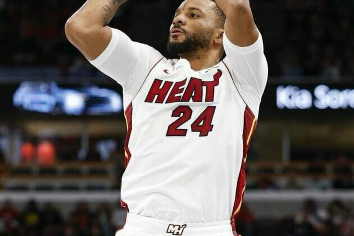Norman Powell, Kel'el Ware lead Heat in rout over Bulls