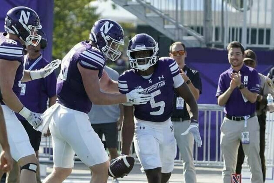 Caleb Komolafe helps Northwestern keep UCLA winless