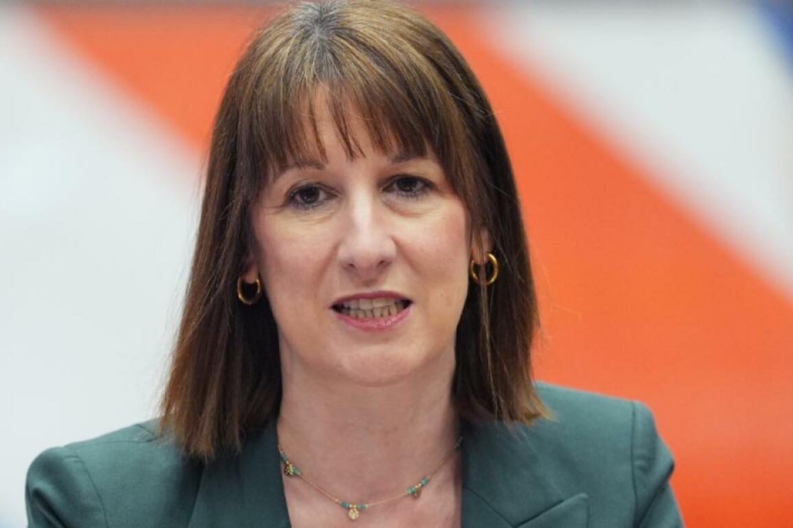 Rachel Reeves set to announce 1.5bn cuts to civil service