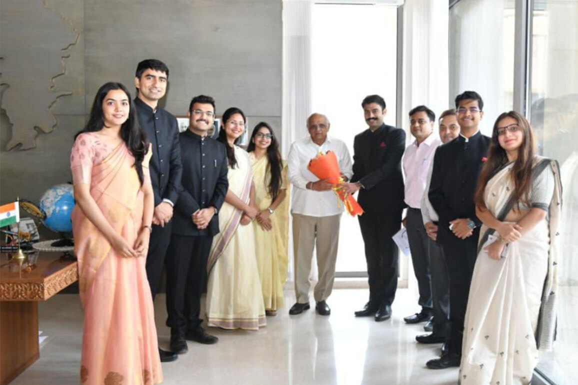 8 probationary IAS officers of 2025 batch allocated to Gujarat Cadre pay courtesy visit to CM Bhupendra Patel