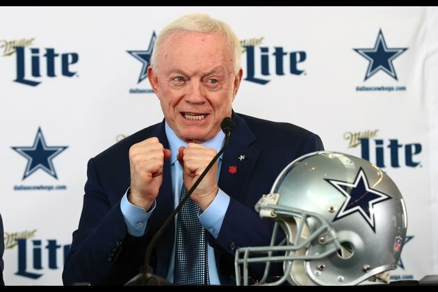 Jones snaps when asked about Cowboys' leadership