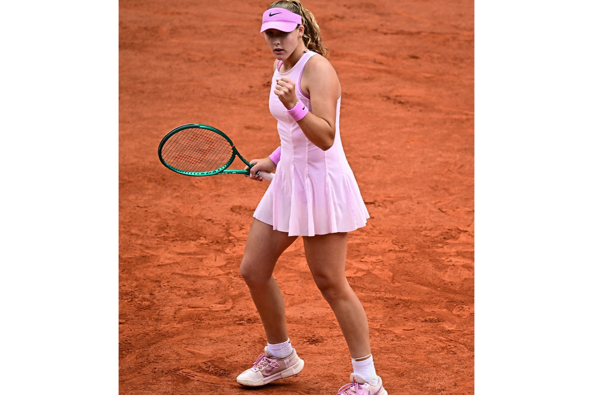 Andreeva snaps Kostyuk's winning run to reach maiden French Open Final