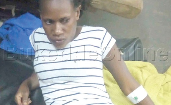 Kyolaba gwe baakubye essasi ng’agenze okubanja. Kyolaba gwe baakubye essasi ng’agenze okubanja.