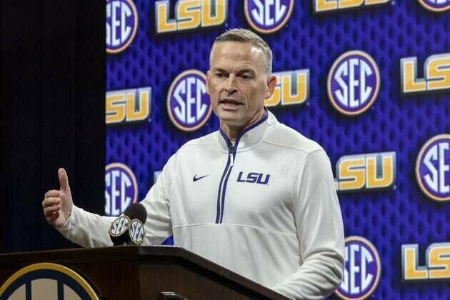 Max Mackinnon, LSU trounce Tarleton State in opener