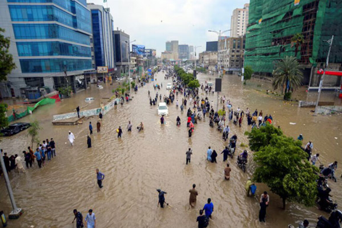 Pakistan: Heavy rains lash Karachi, death toll rises to eight