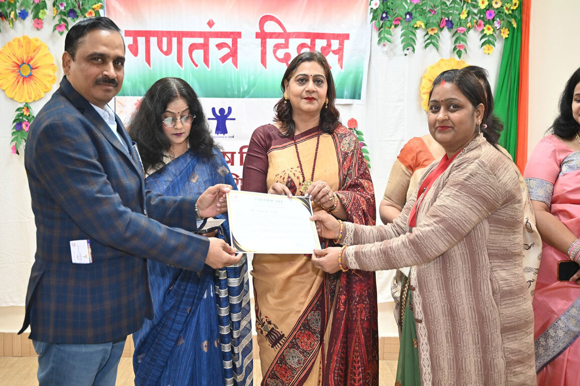 UP: BLW Women Welfare Organisation awards certificates to teachers after five-day training in Varanasi