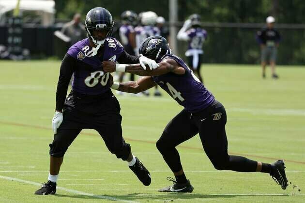 Ravens TE Isaiah Likely has small fracture in foot