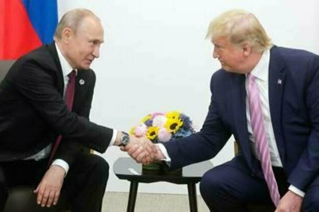 Putin and Trump exchange greetings on Victory Day - Moscow