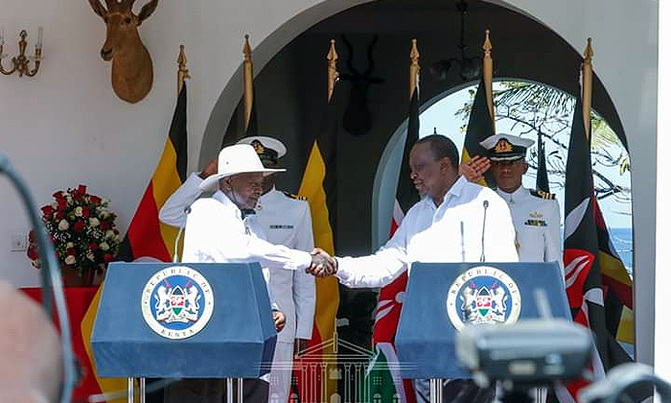 Museveni takes train from Mombasa to Nairobi Museveni takes train from Mombasa to Nairobi