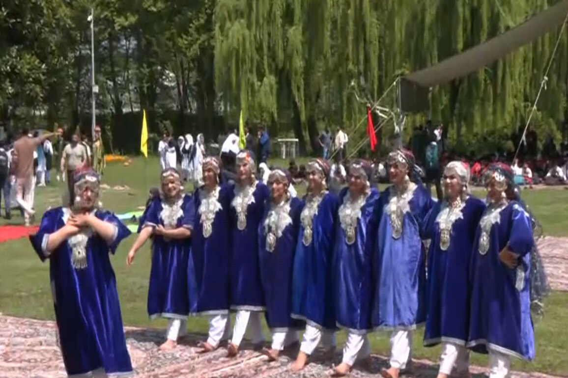 Kashmir's Department of Youth Services and Sports celebrates Spring Art Festival 2026 to celebrate cultural diversity