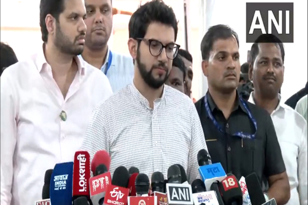 "Should be suspended...": Aaditya Thackeray criticises Sanjay Gaikwad over canteen video