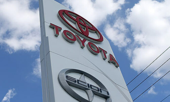 Toyota is still world's top automaker Toyota is still world's top automaker