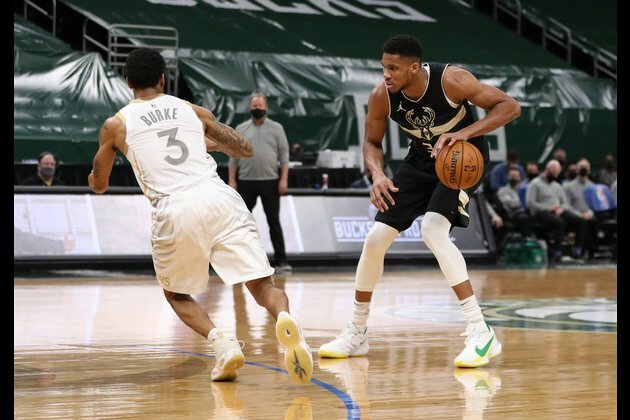 NBA roundup: Bucks close out Mavs