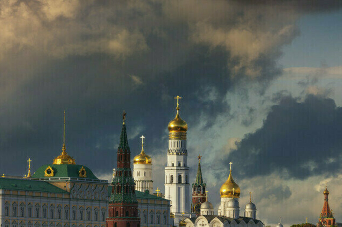 Kremlin dismisses NYT hoax