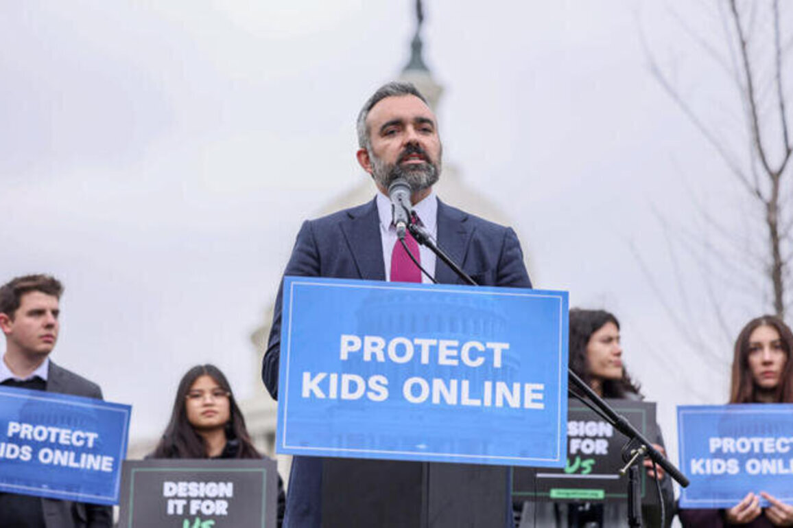 New Mexico jury finds Meta liable for endangering children