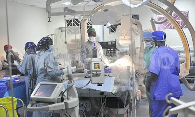 US Cardiologists perform surgeries in Uganda US Cardiologists perform surgeries in Uganda