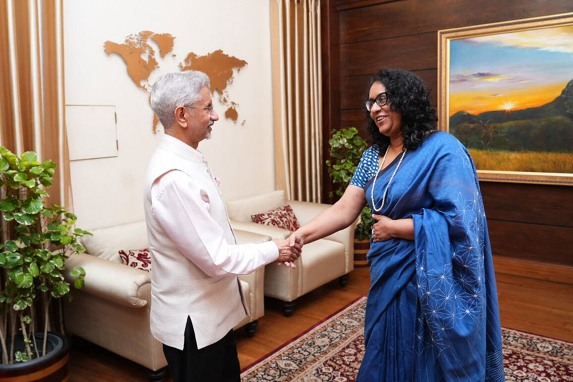 EAM Jaishankar meets Sri Lanka PM, hails bond between two nations