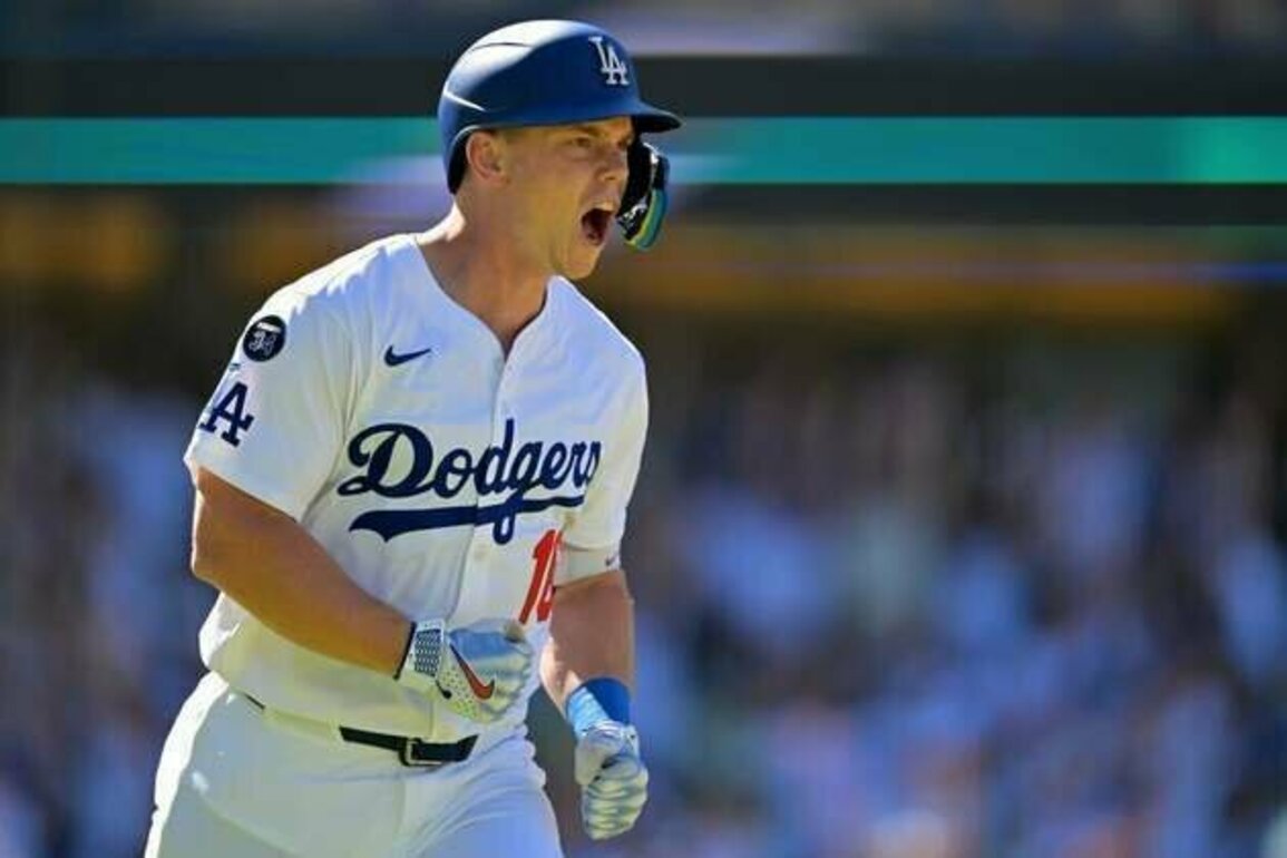 Dodgers place All-Star catcher Will Smith (hand) on 10-day injured list