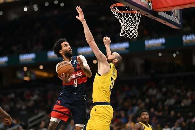 Recent addition Alondes Williams leads Wizards past Pacers