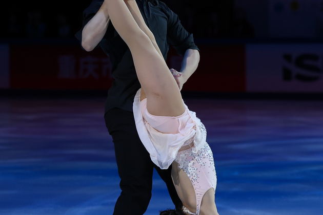 (SP)CHINA-CHONGQING-FIGURE SKATING-ISU GRAND PRIX-GALA (CN)