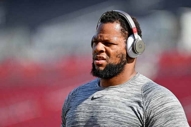 Reports: Bucs, DT Suh agree to one-year contract