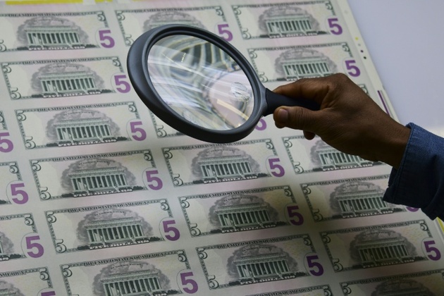 Trump Pushes Fed To Slash Interest Rates To 1%, Sparking Inflation Fears - IBTimes