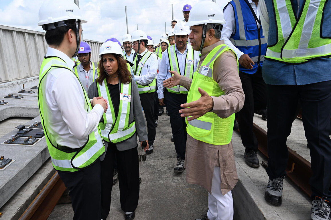 Gujarat: Railway Minister Vaishnaw and Japan's Minister Nakano inpects bullet train stretch in Surat