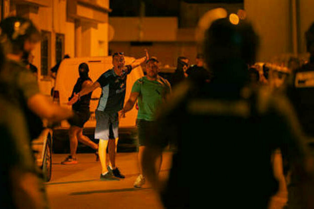 Violence erupts in Spain after migrants attacked elderly man (VIDEO)
