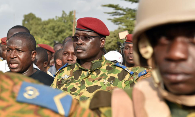 Burkina army backs Zida as interim leader Burkina army backs Zida as interim leader