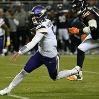 J.J. McCarthy recovers from pick-6, rallies Vikings to win over Bears