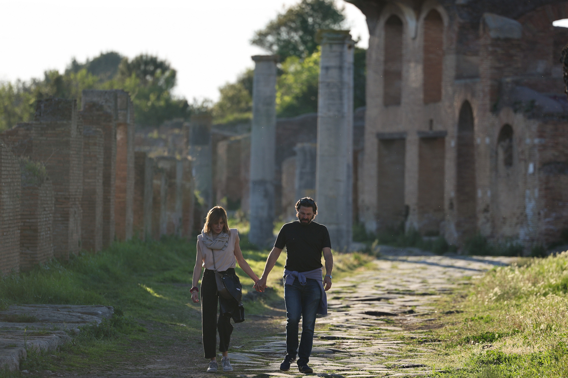 ITALY-ROME-OSTIA ANTICA-DAILY LIFE