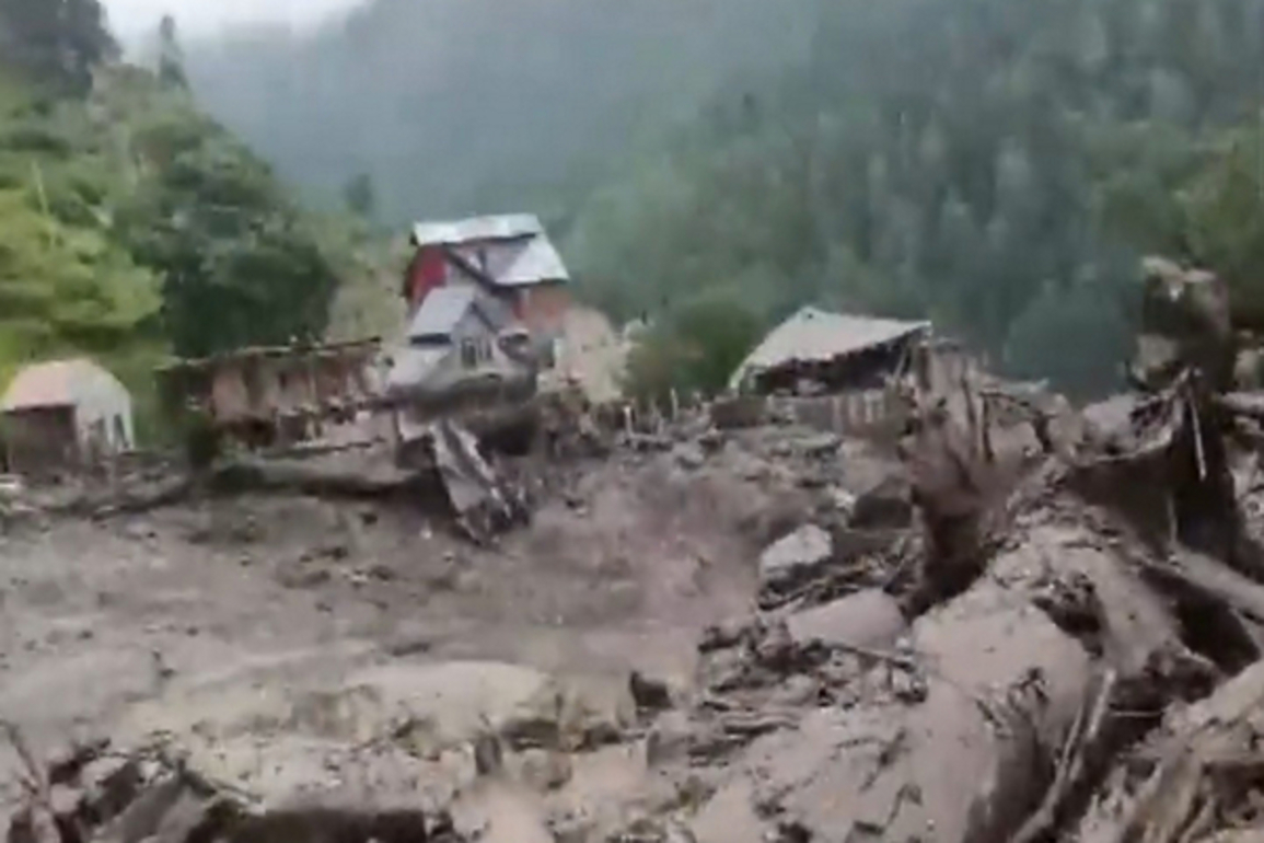 32 killed as massive cloudburst triggers flash flood in J-K's Kishtwar