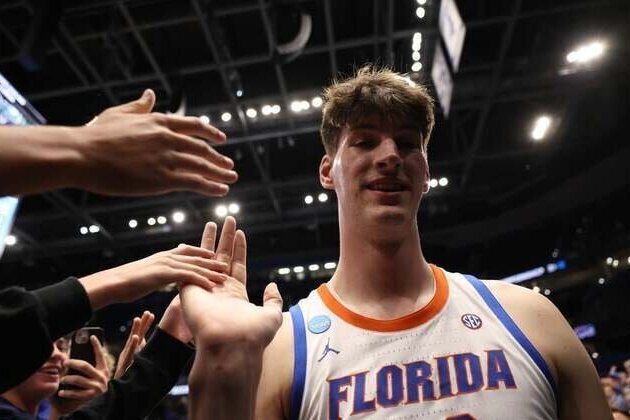 College basketball's tallest player Olivier Rioux heads to UC Irvine
