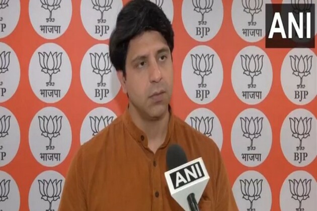 BJP's Shahzad Poonawalla attacks Karnataka government over decision to give 4 % reservation to Muslim contractors