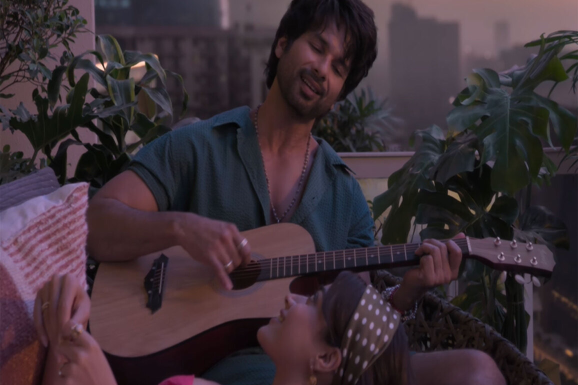 Arijit Singh-Sunidhi Chauhan's 'Tujhko' from 'Cocktail 2' drops with soulful romantic vibe