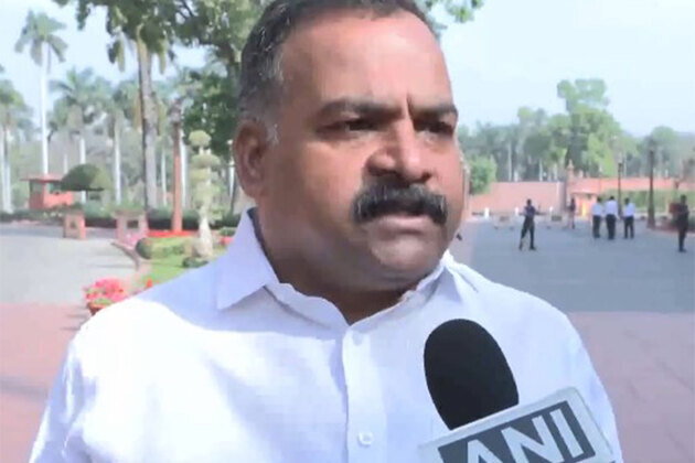 "Plan to bar all 240 MPs of Opposition": Manickam Tagore accuses LS Speaker of supressing opposition leaders