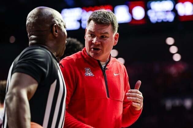 No. 1 Arizona continues undefeated start, holds on against UCF