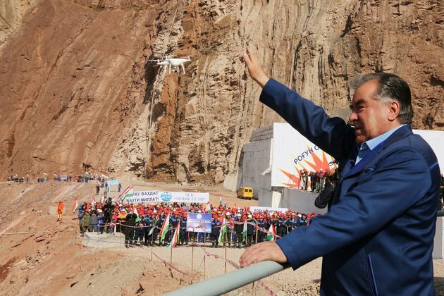 Tajikistan permits foreigners to buy into Roghun