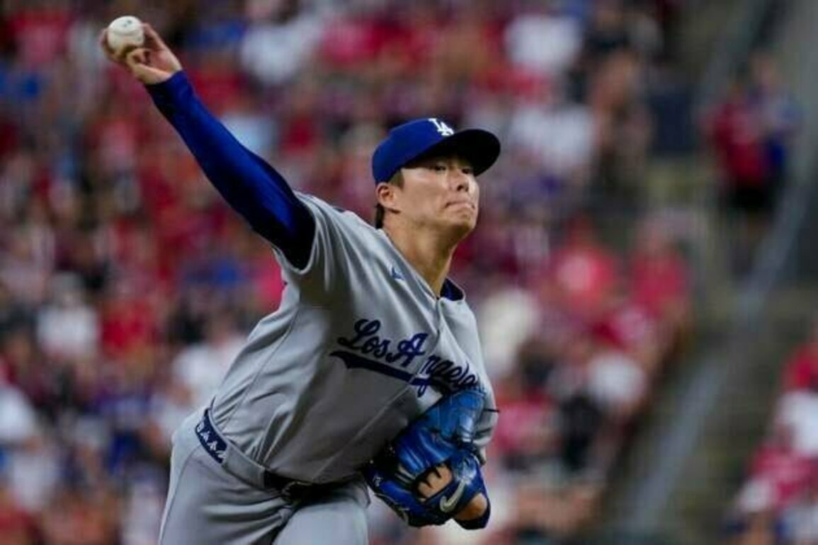 Yoshinobu Yamamoto strikes out 9, leads Dodgers over Reds