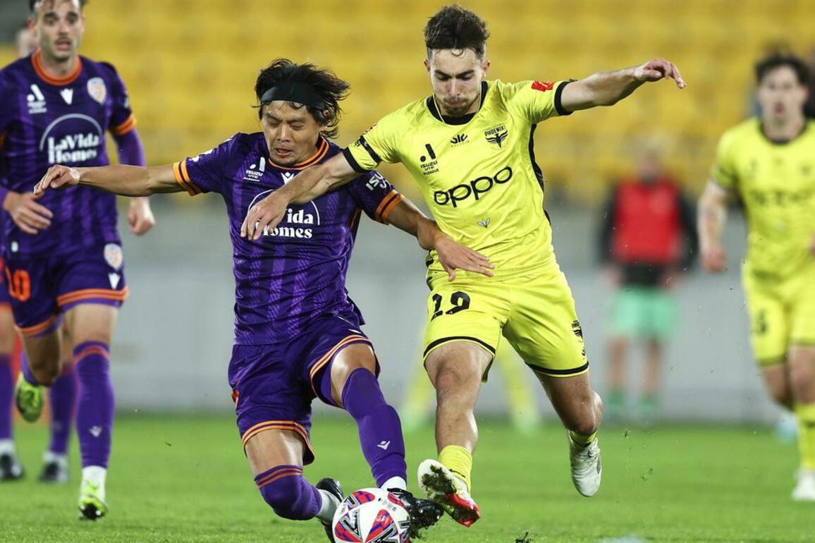 A-League Men- Perth Glory sign Wellington Phoenix full-back Sam Sutton on a three-year deal