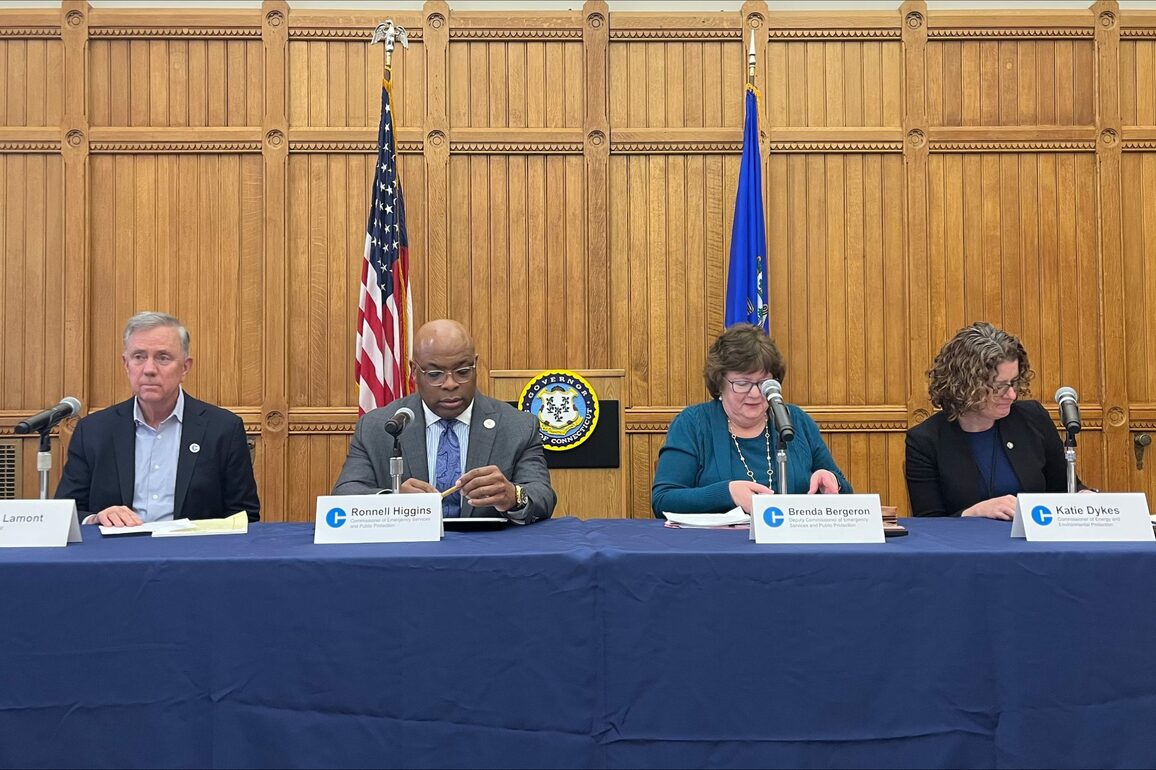 CT undeterred as Trump signs state climate laws executive order