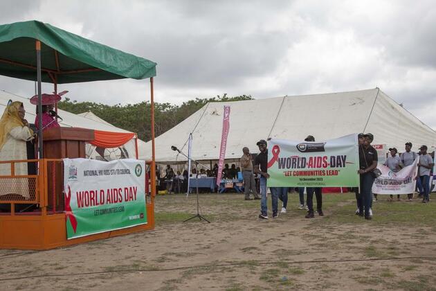 UNAIDS chief calls for continued global solidarity to end AIDS