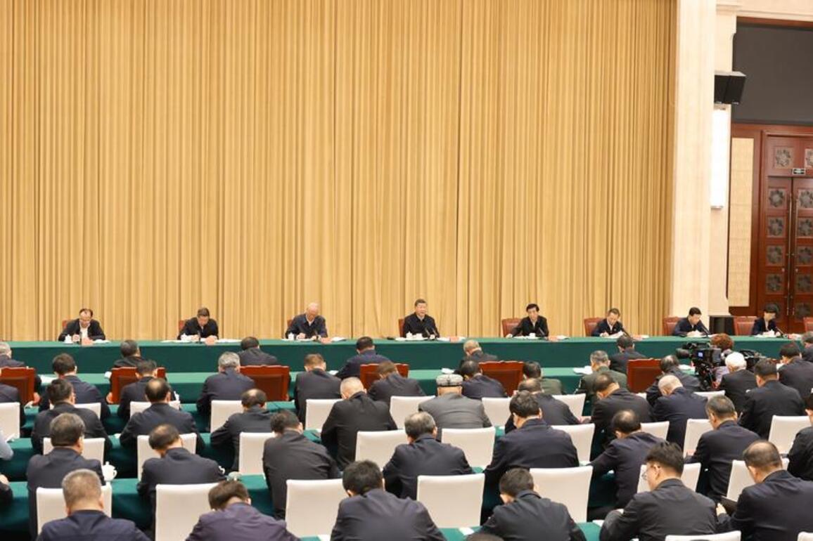 Xi's Album | Xi stresses building socialist modern Xinjiang