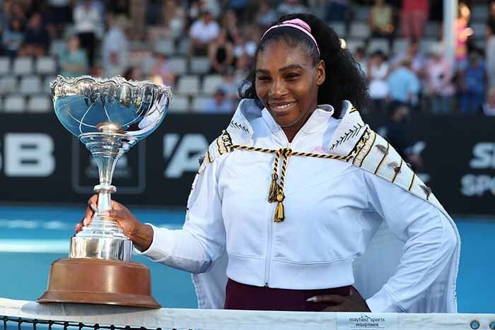  erena illiams of the  poses with her trophy after winning against essica egula of the  during their womens singles final match during the uckland lassic tennis tournament in uckland on anuary 12 2020 hoto by    