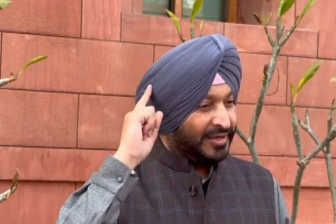 "Using such language as now I am in BJP": Union MoS Ravneet Bittu hits back at Rahul Gandhi over "traitor" remark