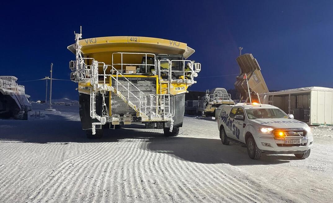 A spotlight on visibility in the challenging Polar night
