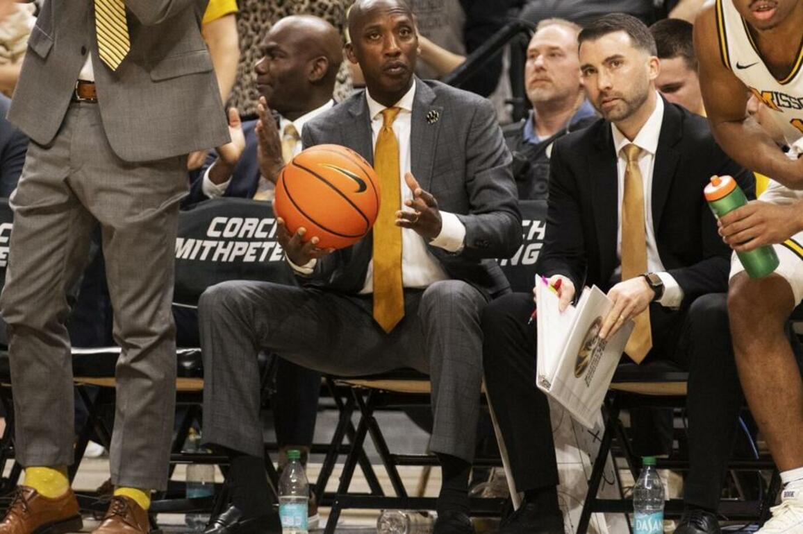 Mizzou men's basketball sees another assistant depart