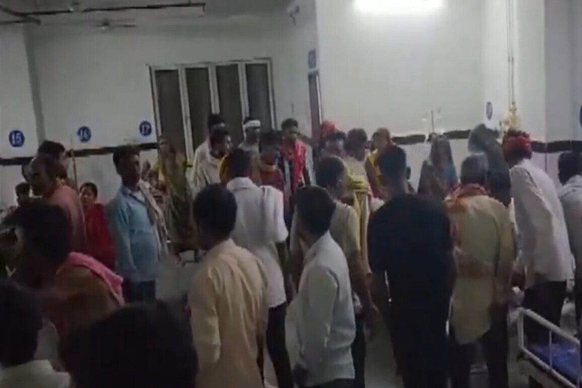 MP: 3 killed, several injured as truck rams e-rickshaw in Chhatarpur